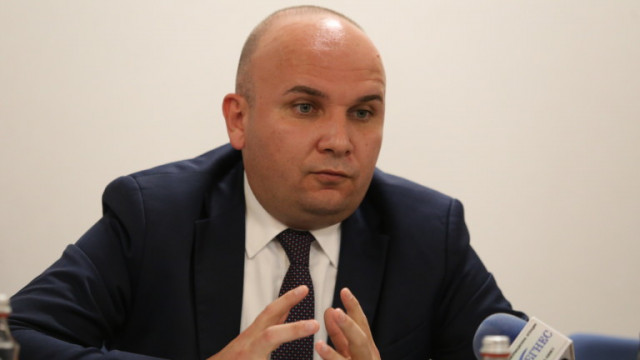 Илхан Кючук сигнализира еврокомисари за реч на омразата от К. Костадинов в българския парламент