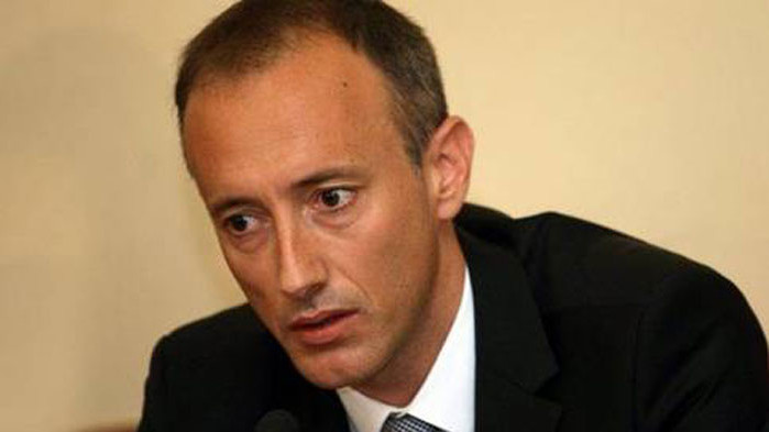 От Фейсбук профила на Красимир Вълчев: Обява на таблото на