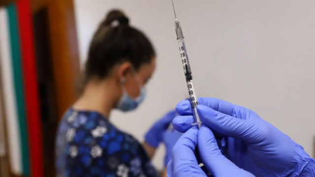 Лечебните заведения в които продължават да функционират ваксинационни пунктове срещу