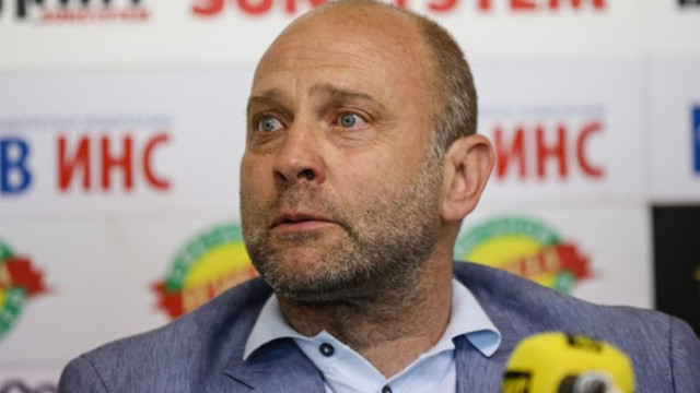 Старши треньорът и президент на баскетболния отбор на Левски Константин