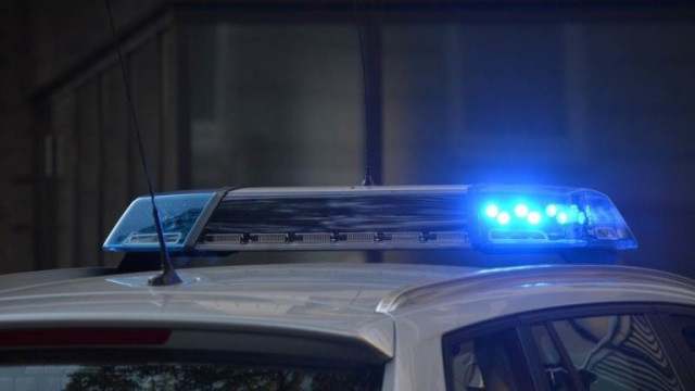 Шофьор без книжка удари няколко автомобила в София помете кофа