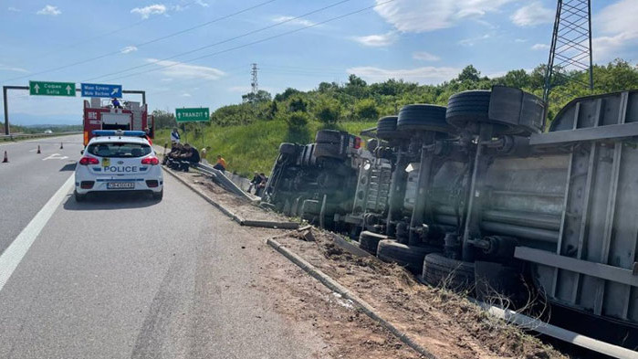 Тежка катастрофа с камион, превозващ течен азот на АМ "Струма"