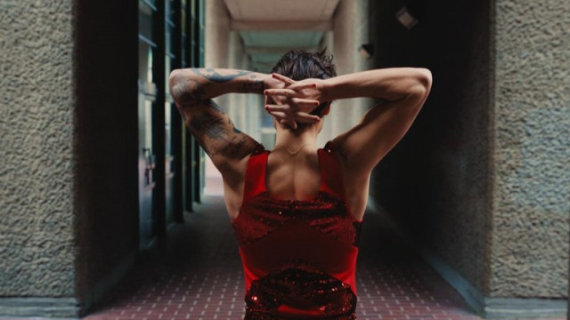 Да  Хари Стайлс до момента може да е по известен с музикалната