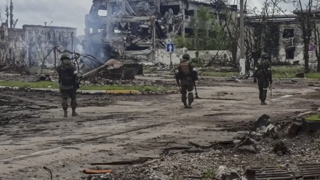 Северодонецк е подложен на масиран обстрел и бомбардировки Луганска област остана без снабдяване