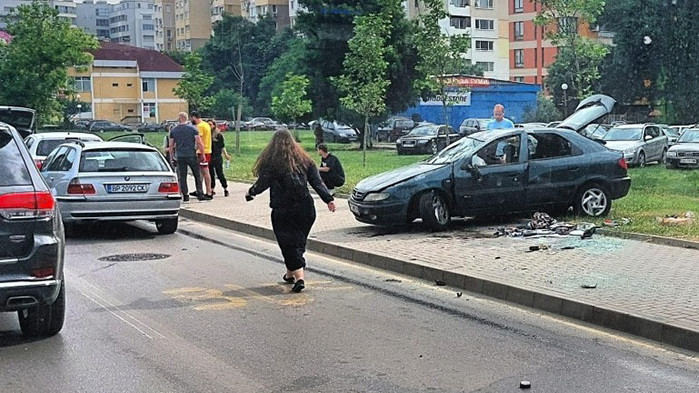 Верижна катастрофа блокира столичния бул. „Александър Малинов”