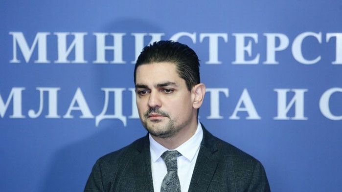Бивш съветник на Василев: Спортът се нуждае от специалист, а министърът не е