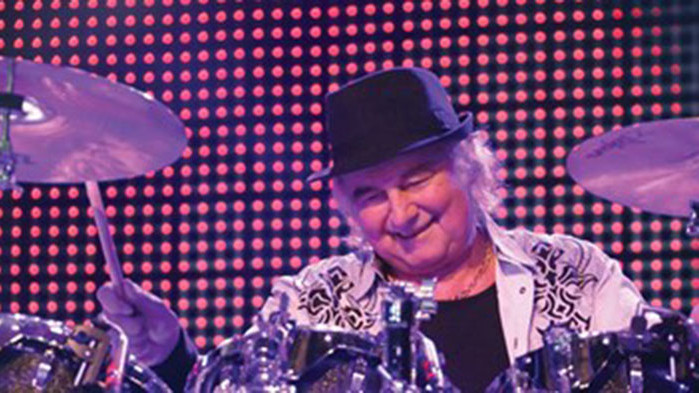 Алън Уайт, барабанист на рок групата Yes, почина на 72