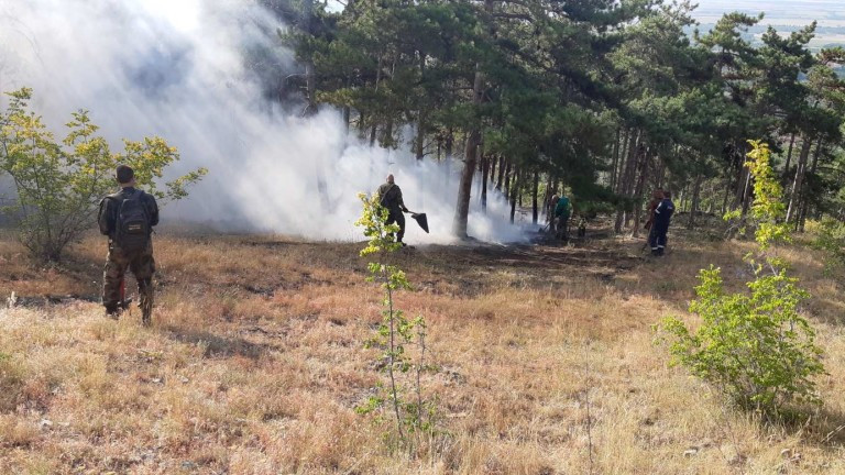 Трети ден продължават да горят двата пожара в Рила, съобщава Нова