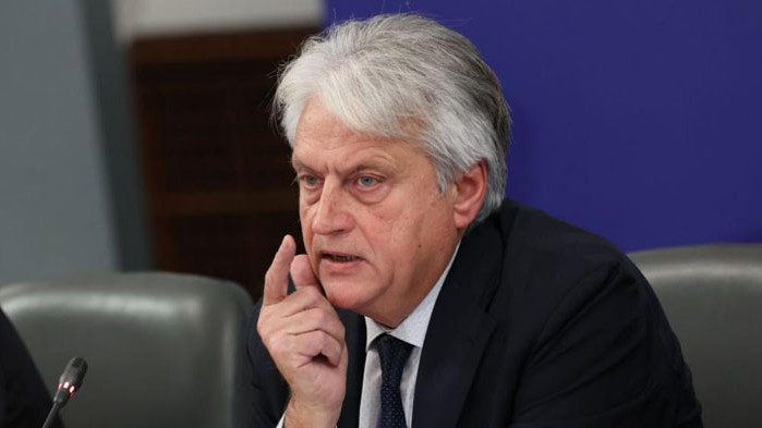 От фейсбук профила на Ивелин Николов Херо Мустафа благодарила на