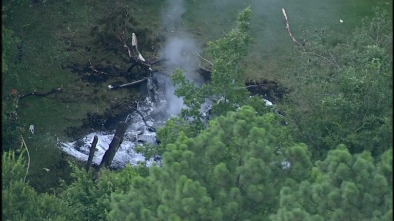 Самолет на частна авиокомпания в Непал изчезна, предаде Ройтерс. Контактът