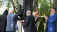 Откриха паметник на Шарл Азнавур във Варна (СНИМКИ)