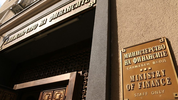 На база на данните от месечните отчети за касово изпълнение