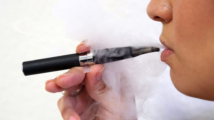 Забраняват електронните цигари, заради опасното им въздействие върху здравето