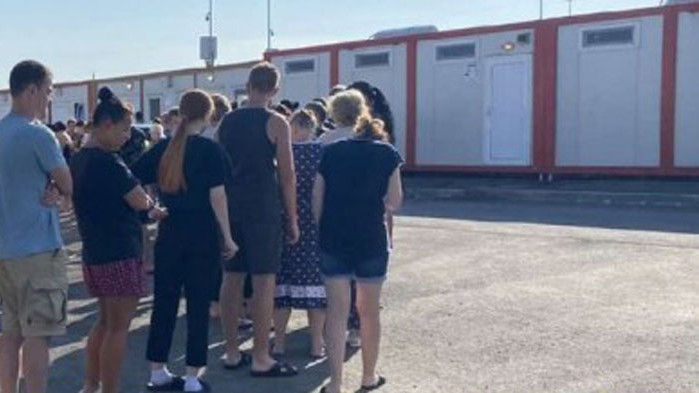 Днес стотици украински деца за които бомбите и изстрелите от