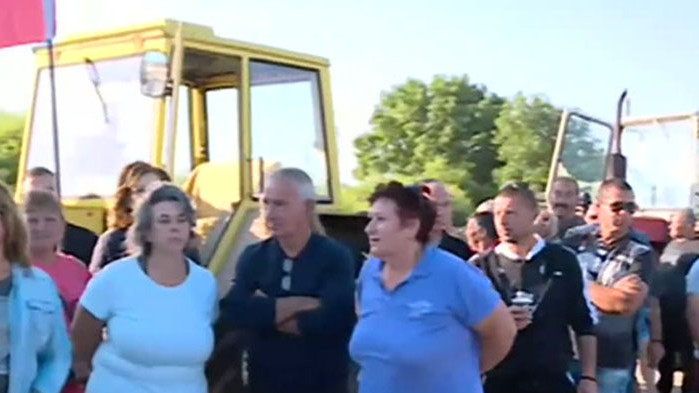 Те ще блокират път край Пловдив с жива верига След