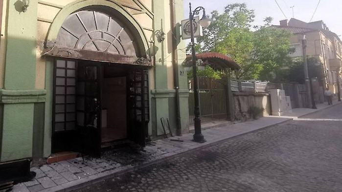 Рано тази сутрин бе подпален Културният център Иван Михайлов в