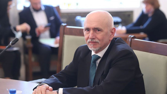 Събев отново "успя" - пътувал с влак по несъществуваща линия