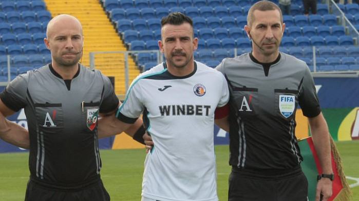 Изхвърлиха бивш национал на България от футбола