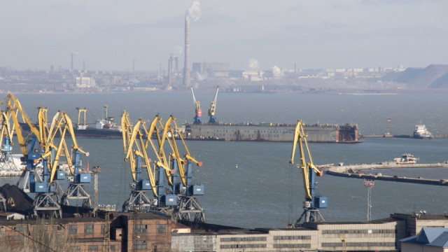 Пристанищата в Бердянск и Мариупол които са под контрола на