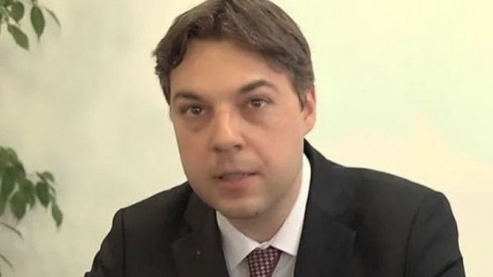 От Фейсбук профила на Любомир Талев БИТКАТА СРЕЩУ МАШИНИТЕ Е