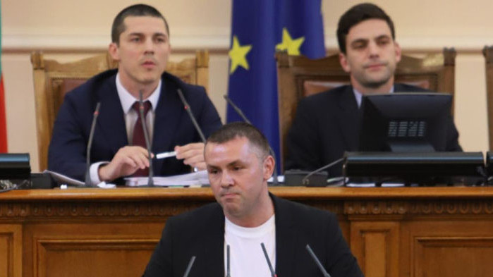 От Фейсбук профила на Димитър Стоянов Мелодрамата на Ицо Хазарта