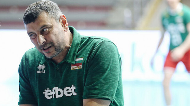 България стартира със загуба във волейболната Лига на нациите при