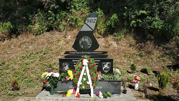 Почетоха паметта на загиналия преди 5 години майор Георги Анастасов - пилот на хеликоптер