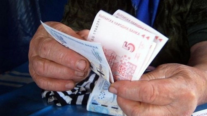 Подходът на управляващите променя характера на пенсиите и насърчава неплащането