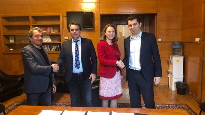 Управляващите бързо раздадоха апетитните постове на довчерашните си коалиционни партньори