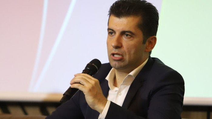 Очевидно Кирил Петков прави срещи в сграда на ВУЗ. ВУЗ-овете