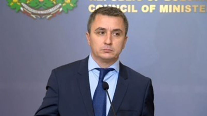 Вицепремиерът Асен Василев много се месеше в работата ни, оплака