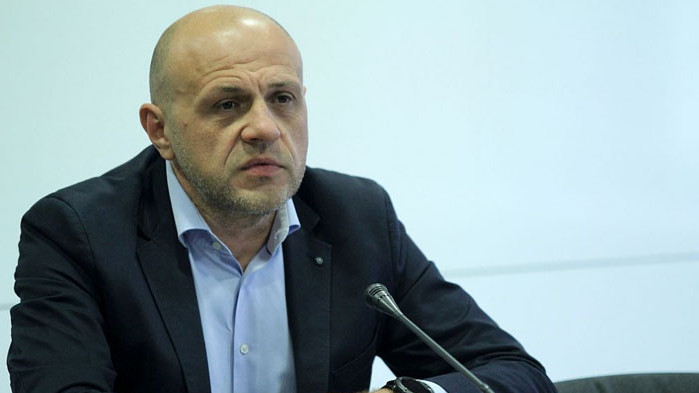 Томислав Дончев: Предлагам да се организира борса за покупка и продажба на депутати