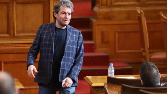 В парламента пак е шумно: Тошко Йорданов нарече Настимир Ананиев от ПП „врачок“