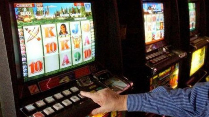 Варненец потроши игрални автомати в казино