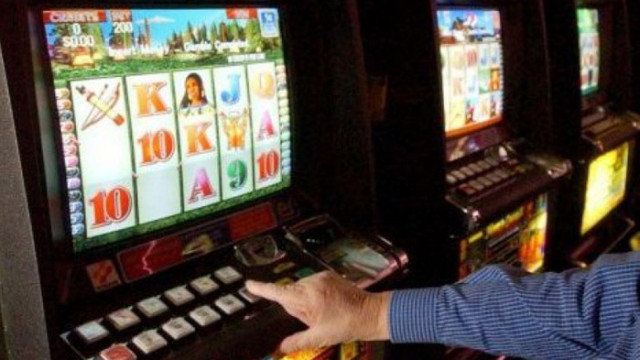 Варненец потроши игрални автомати в казино