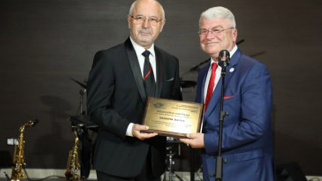 Община Варна бе отличена с юбилейна награда за активни социални