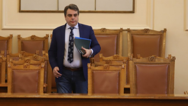 Асен Василев "кризисно" поиска още 3 млрд.лв. държавен дълг