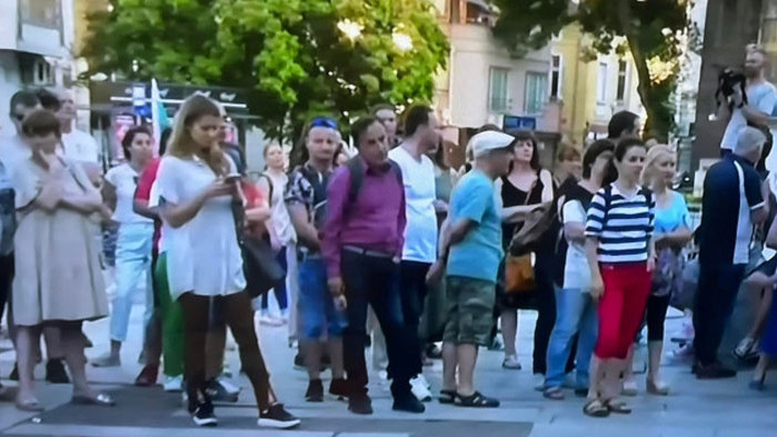 От Фейсбук профила на журналиста Ивелин Николов Добре е управляващите