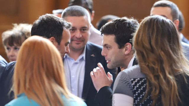 Народното събрание под ръководството на Никола Минчев е развързало кесията