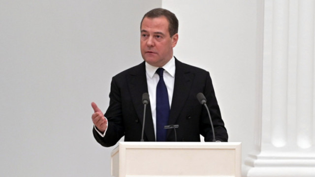 Медведев: Нека САЩ да тичат или да пълзят и сами да поискат преговори по СТАРТ-3
