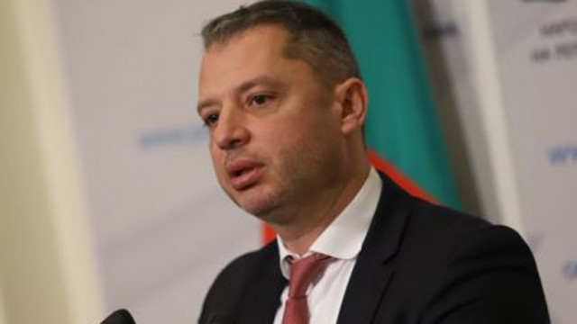 Цакат ни с левче на литър Заредих 55 литра тоест