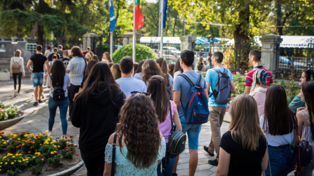 Започва основният кандидатстудентски прием в Икономически университет – Варна