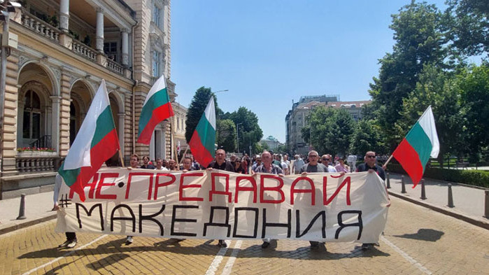 ВМРО: Кириле, кажи си! Защо избяга през задния вход?