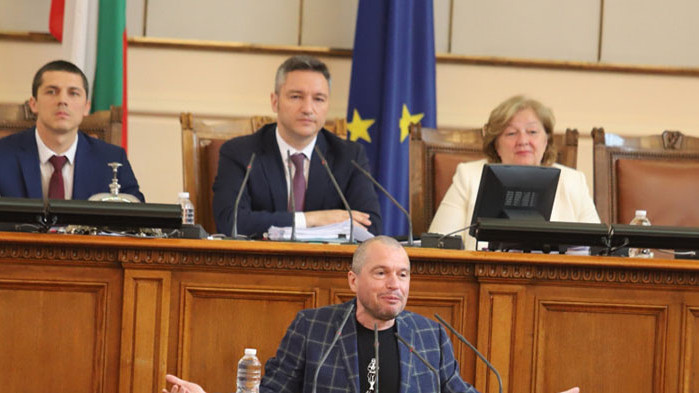 Поискаха 40% от оценката на милиардите за пътища да бъдат