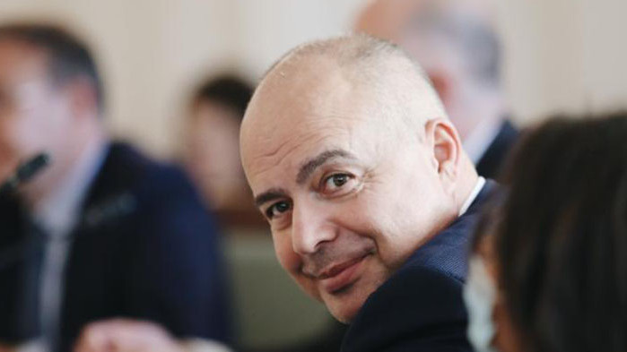 Няма да издигаме кандидат за председател на НС“, това коментира