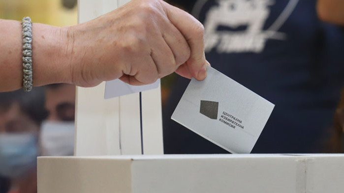 41% смятат, че избори сега са излишни. През май този