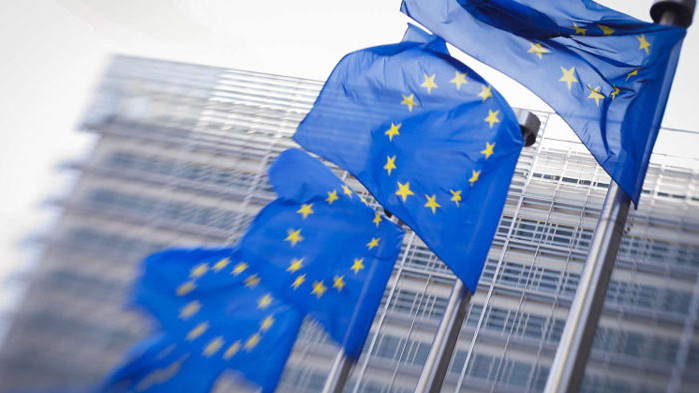 Драгомир Младенов, Фейсбук Блокирането на преговорите за присъединяване на РСМ