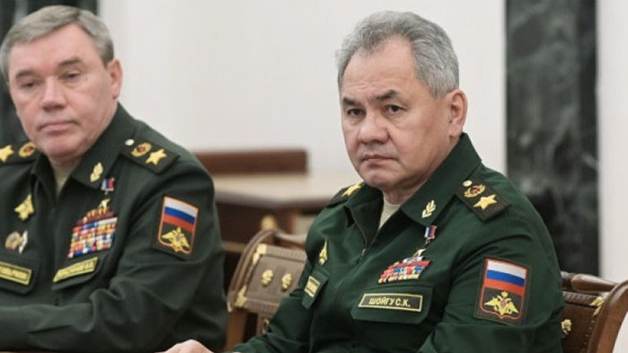Министърът на отбраната на Русия Сергей Шойгу инспектира руските войски,