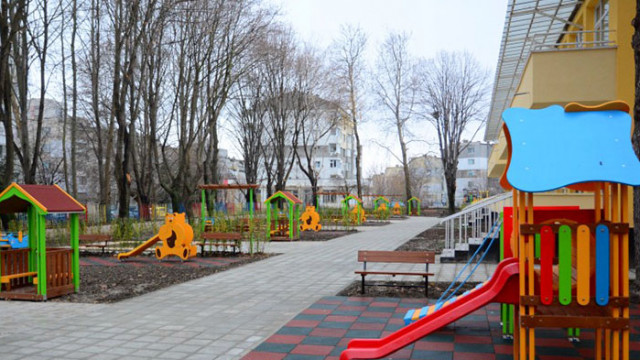 Остават 99 свободни места за трето класиране за прием в детските ясли на Варна