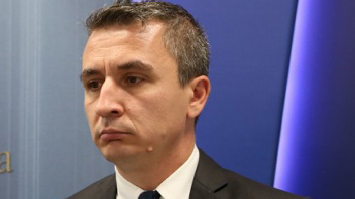 Практиката винаги е била, че правителствените самолети се използват за